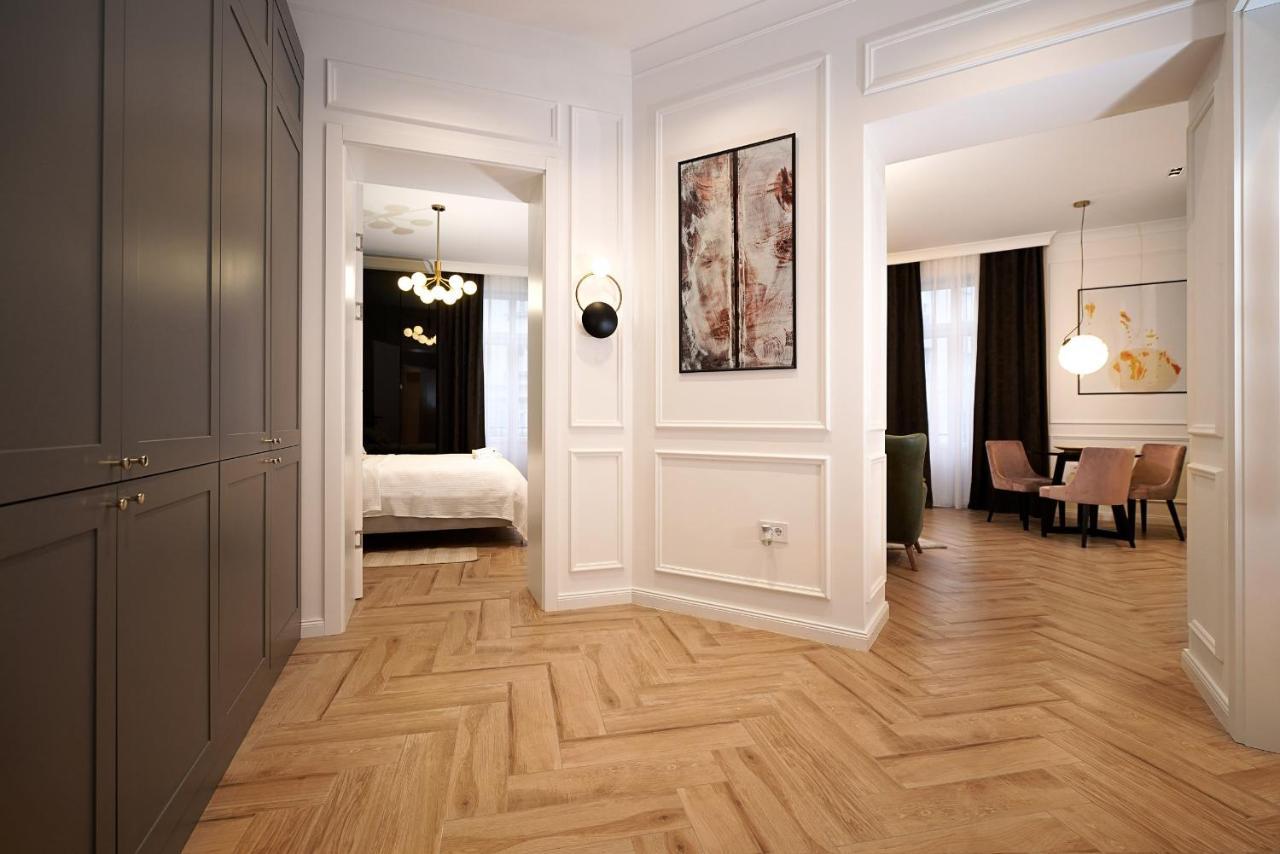 Luxury Apartments Donostia & Iruna Белград Екстериор снимка