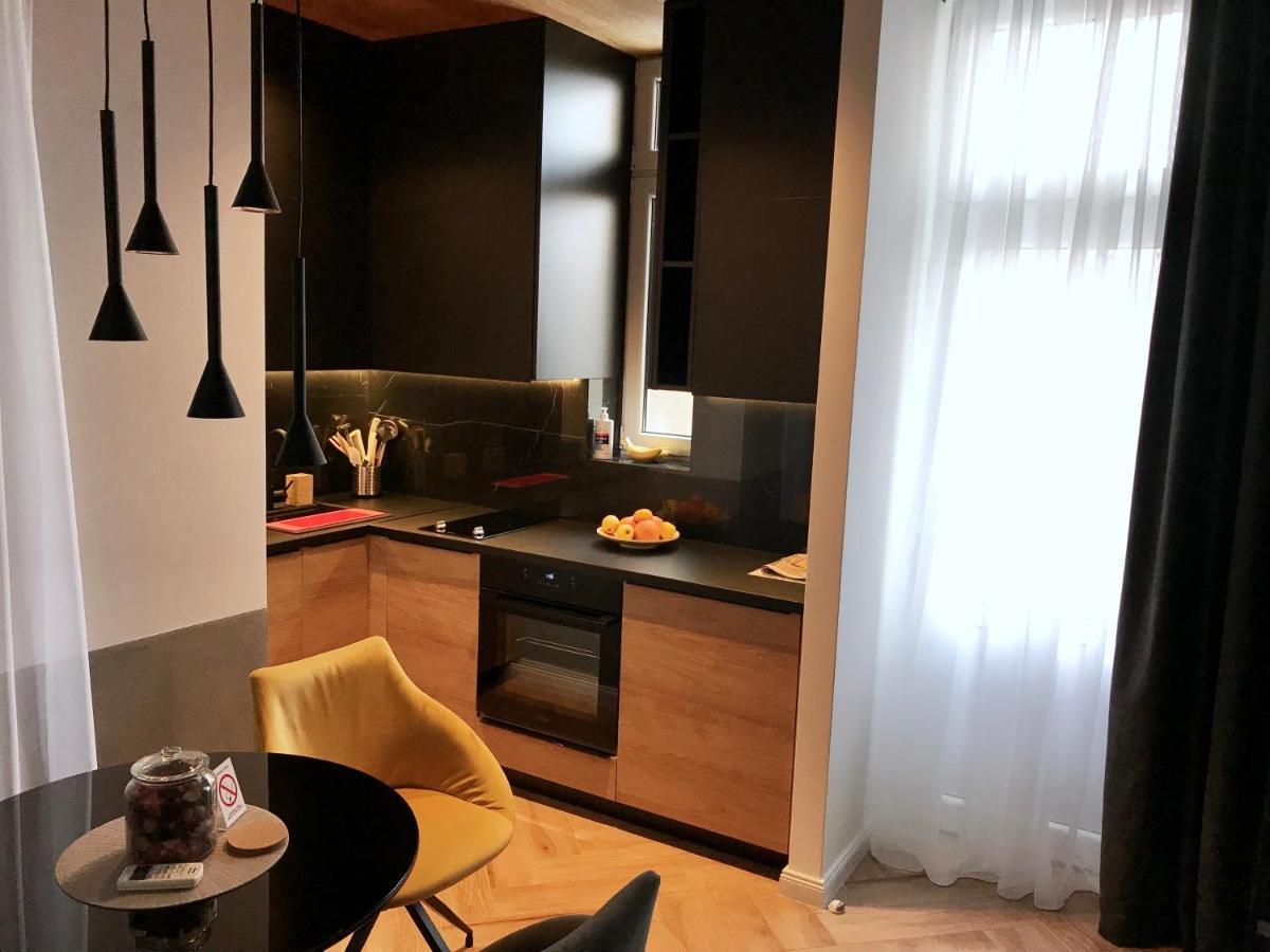 Luxury Apartments Donostia & Iruna Белград Екстериор снимка